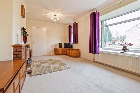 2 The Lawns, Anlaby, Hull, HU10 7HD