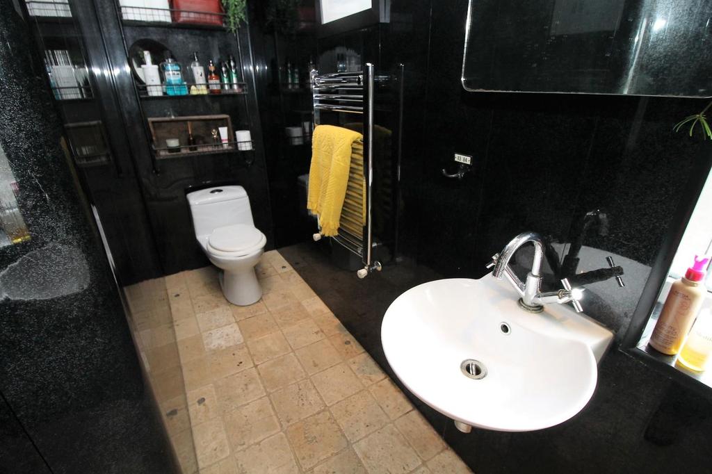 Shower Room/w.c.