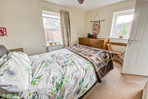 6 Doreen Close, Coventry, CV3 1LH