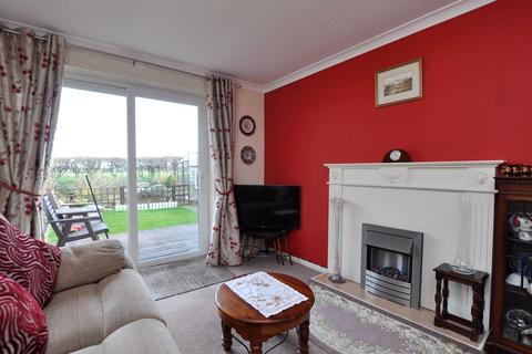 7 Heather Drive, Whitby, YO22 4DZ
