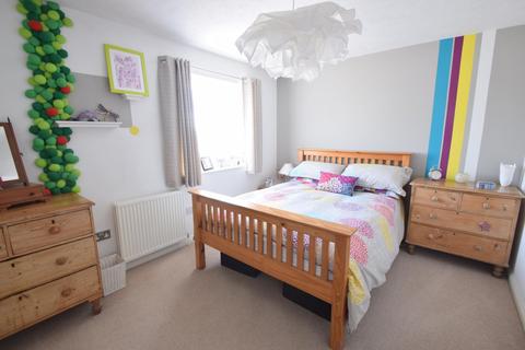 86 Eton Wick Road, Eton Wick, Windsor, SL4 6JW