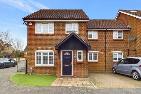 4 bedroom semi-detached house for sale, Pleasant Drive, Billericay