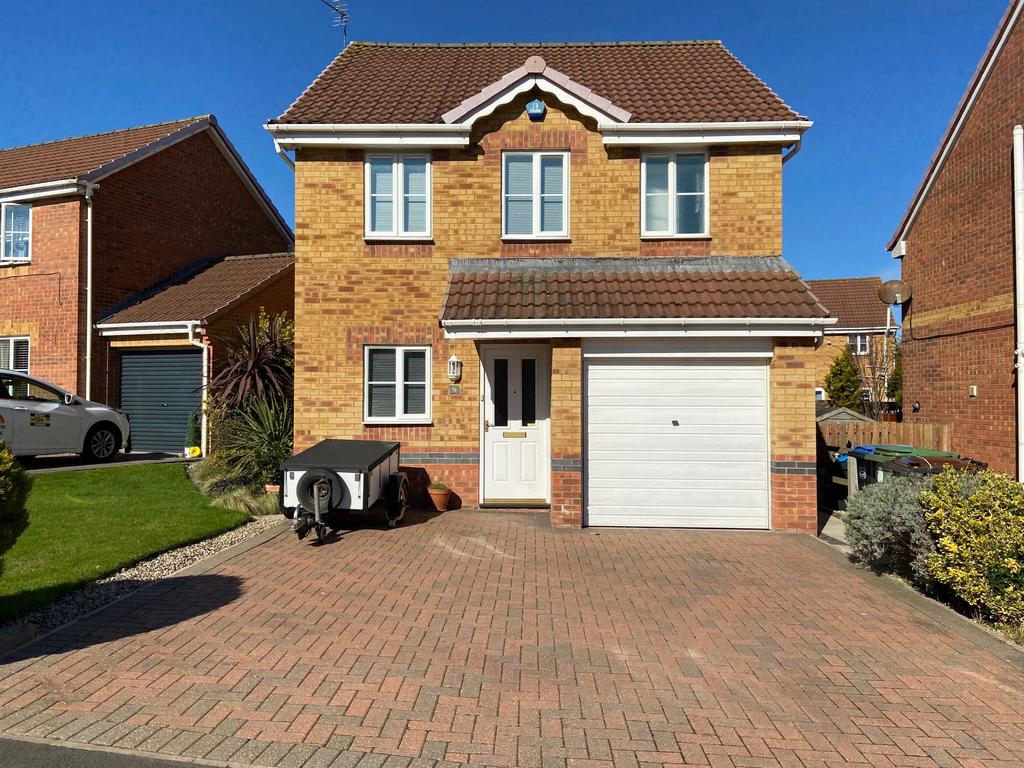 Hazel Dene Way, Seaham, Co. Durham, SR7 3 bed detached house £950 pcm