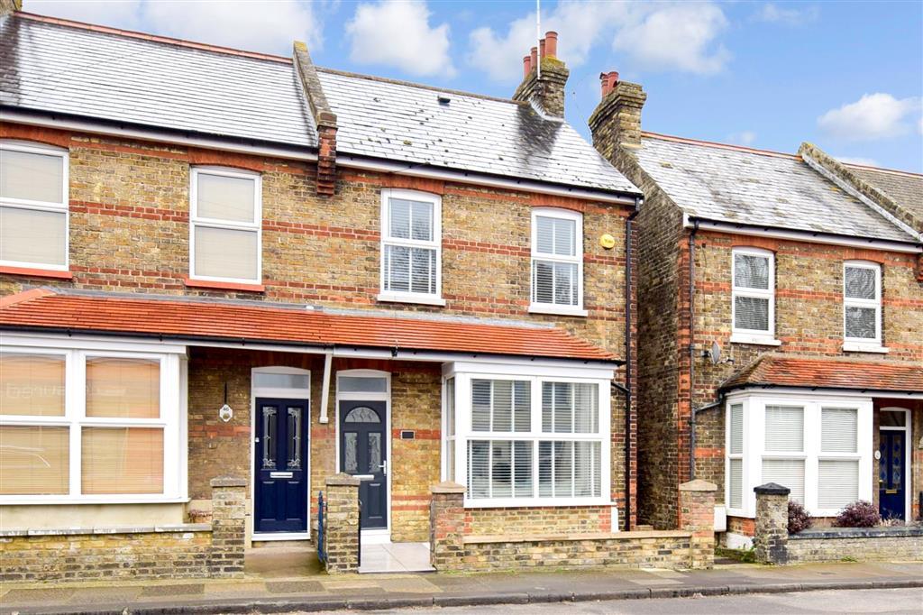Albion Road, Broadstairs, Kent 2 bed semidetached house £280,000