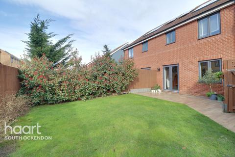 50 Anglia Way, South Ockendon, RM15 5FL