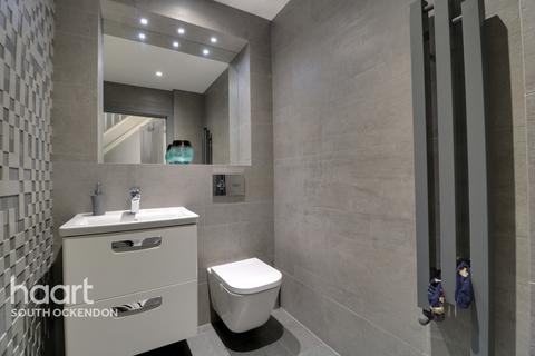 50 Anglia Way, South Ockendon, RM15 5FL