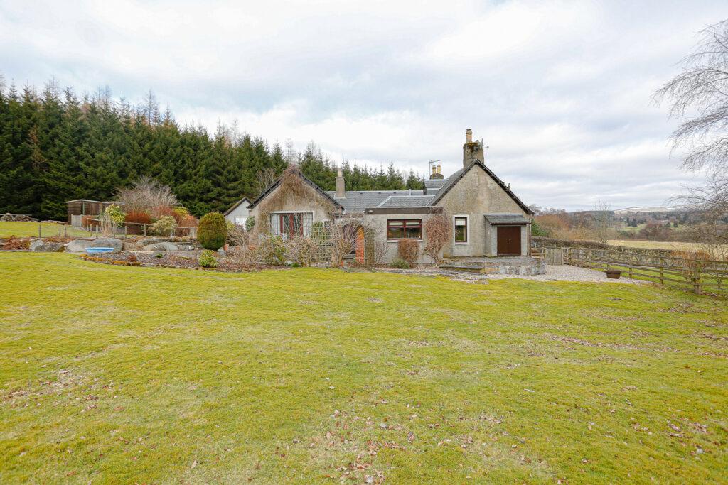 Wanderwrang Cottage, Keir, Dunblane, FK15 3 bed cottage for sale £420,000