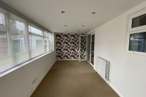 24 Longfield, Starcross, Exeter, EX6 8PW