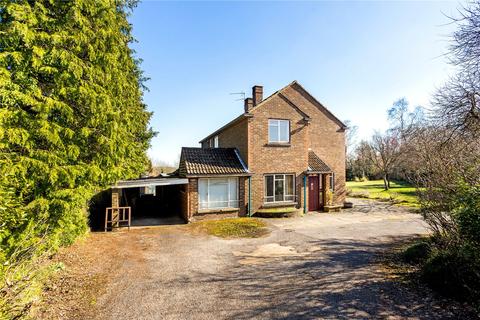 52 Abbots Ride, Farnham, GU9 8HZ