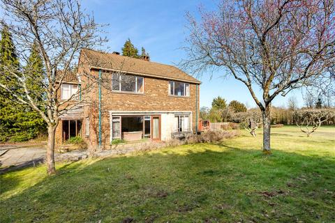 52 Abbots Ride, Farnham, GU9 8HZ