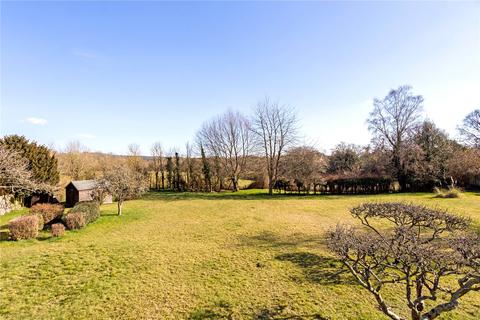 52 Abbots Ride, Farnham, GU9 8HZ