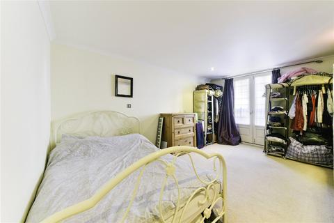 6a Charter Walk, Haslemere, GU27 2AD