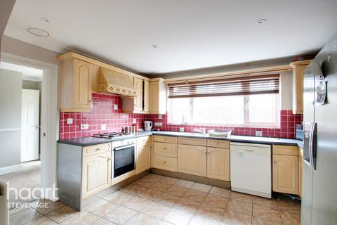 37 Ascot Crescent, Stevenage, SG1 5SS