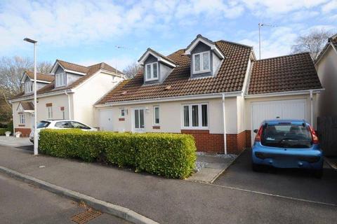 5 Ash Gardens, Hamworthy, Poole, BH15 4DE