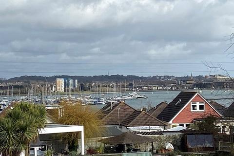 5 Ash Gardens, Hamworthy, Poole, BH15 4DE