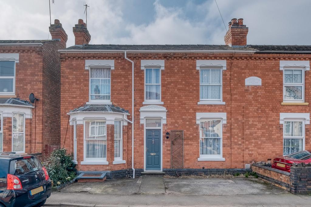 Belmont Street, Worcester, WR3 8NW 2 bed semidetached house £235,000