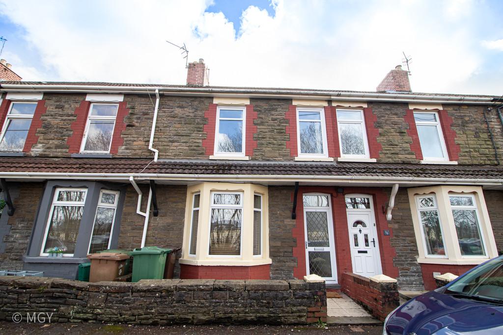 Railway Terrace, Caerphilly 3 bed terraced house £995 pcm (£230 pw)
