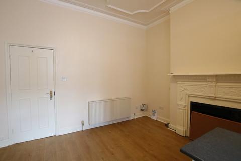 Studio to rent, Chichele Road, Willesden, London, NW2