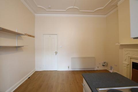 Studio to rent, Chichele Road, Willesden, London, NW2