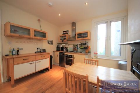 3 bedroom flat to rent, Holland Road, Kensal Rise