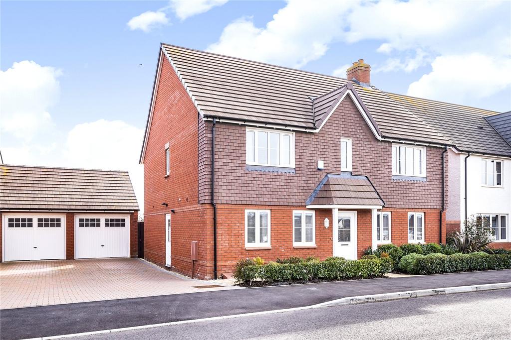 John Ruskin Road, Tadpole, Swindon, SN25 4 bed detached house £550,000