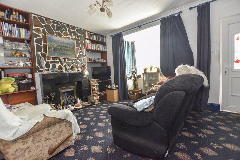 Dalton Avenue, Whitefield 3 bed semidetached house £210,000