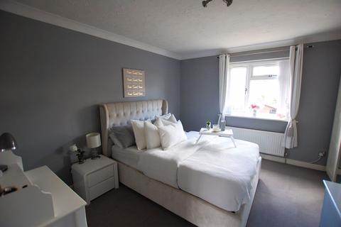 56 Alderton Road, Orsett, Grays, RM16 3DZ