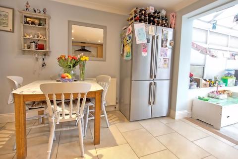 20 Gordon Way, Chalfont St Giles, HP8 4QX