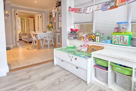 20 Gordon Way, Chalfont St Giles, HP8 4QX