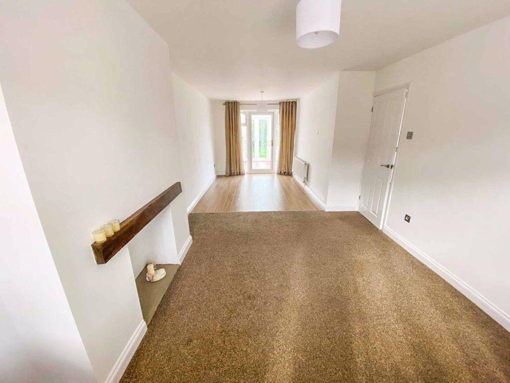 Hemingford Road, Walsgrave, Coventry, CV2 2RE 3 bed detached house £1,150 pcm (£265 pw)