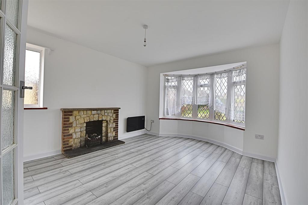 Bancroft Road, BexhillOnSea 2 bed semidetached bungalow £310,000