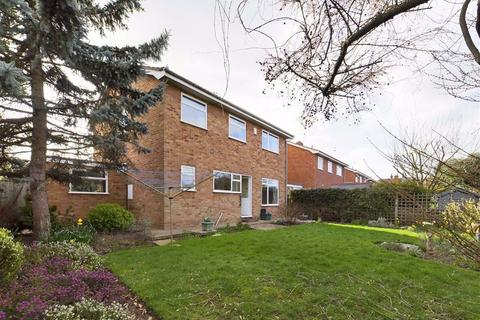 4 Alder Close, Gloucester, GL2 9LB