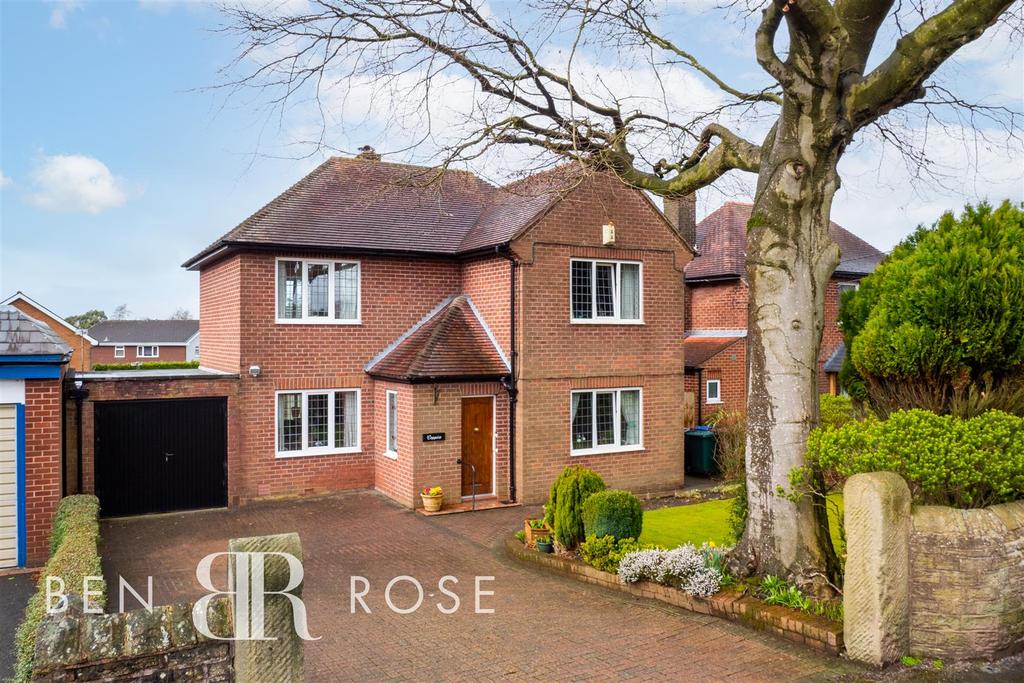 Burgh Lane, Chorley 3 bed detached house £299,995