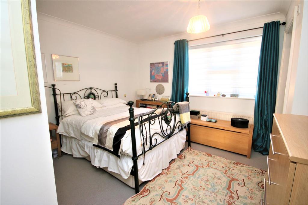 Bedroom 1: