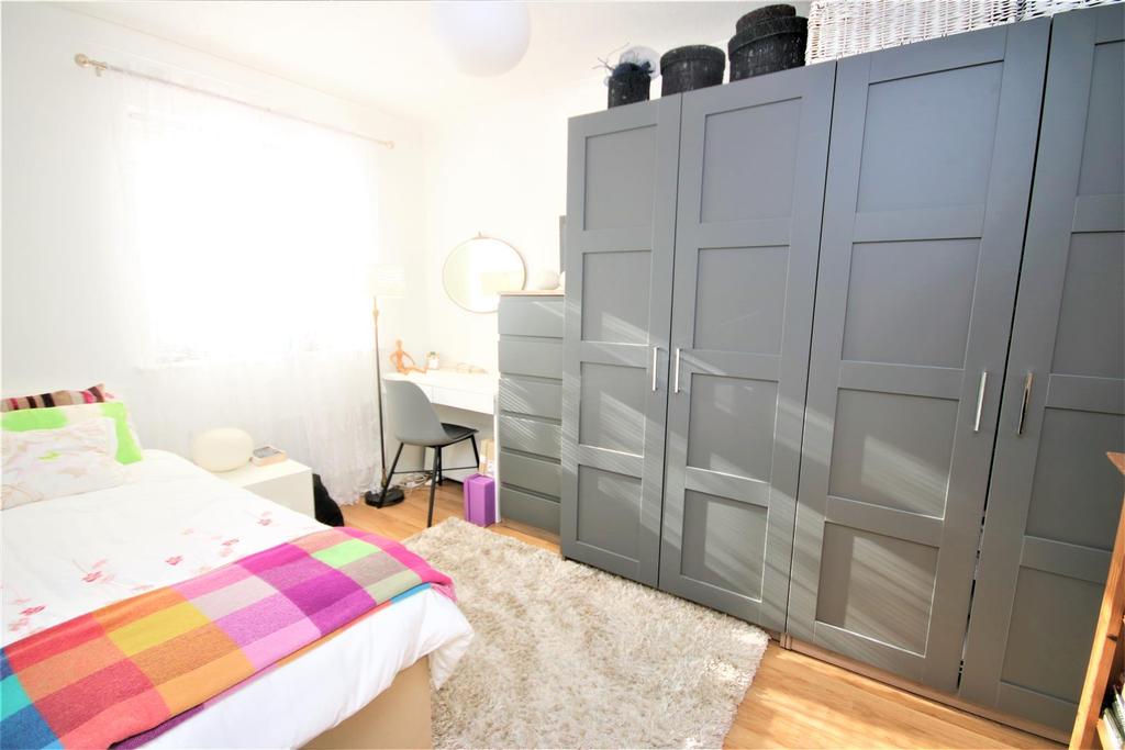 Bedroom 2: