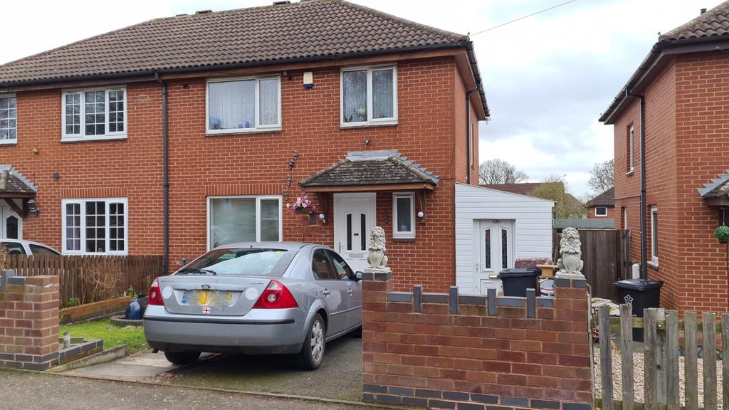 The Fairway, Leicester LE2 3 bed semidetached house £180,000