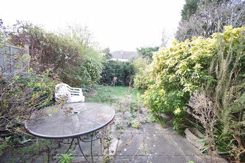 3 Rectory Close, London, SW20 9DQ