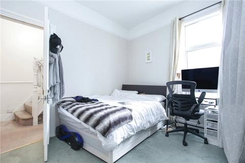 23 Swanage Road, London, SW18 2DZ