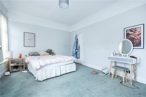23 Swanage Road, London, SW18 2DZ