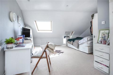 23 Swanage Road, London, SW18 2DZ