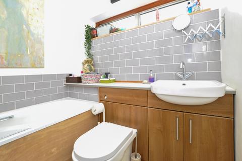 68 Cameron Road, Bromley, BR2 9BQ