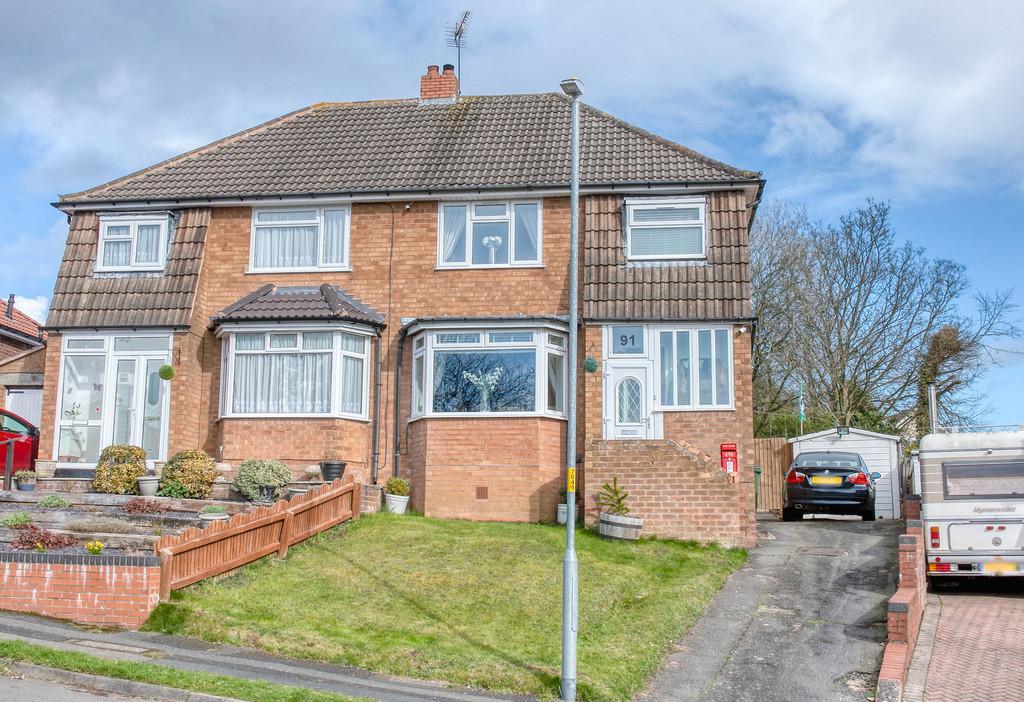 Malvern Road, Headless Cross, Redditch 3 bed semidetached house £270,000