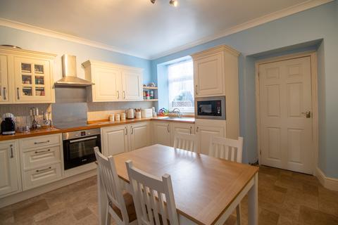 59 Greengate Road, Sheffield, S13 7QA