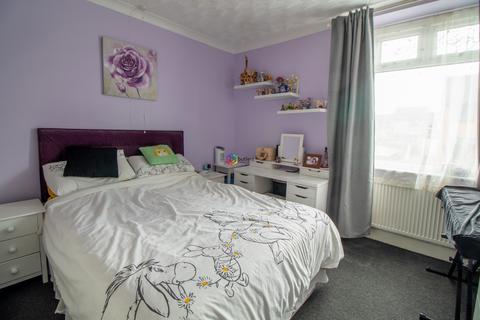 59 Greengate Road, Sheffield, S13 7QA
