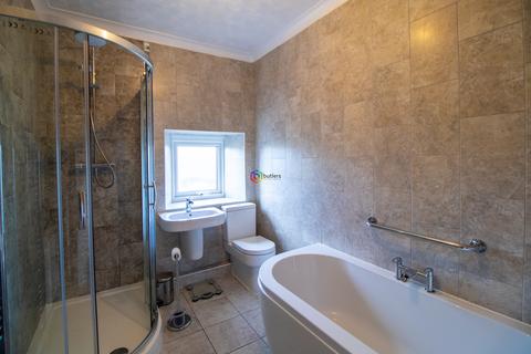 59 Greengate Road, Sheffield, S13 7QA