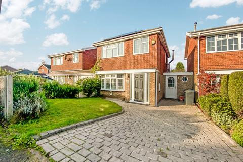 17 Briar, Tamworth, B77 4DX