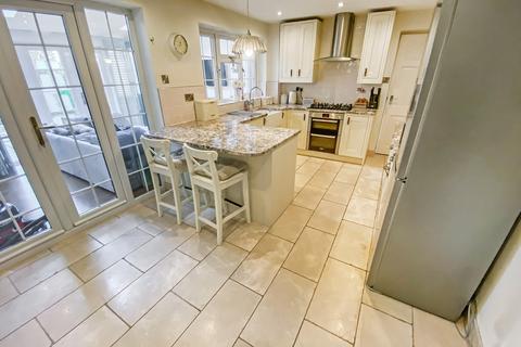 17 Briar, Tamworth, B77 4DX