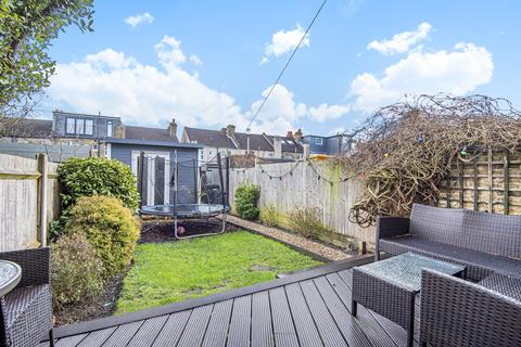 25 Kenilworth Road, London, SE20 7QG