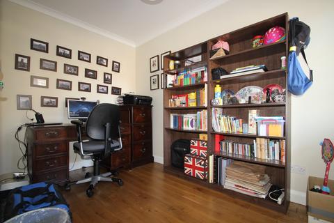 14 Goodmead Road, Orpington, BR6 0HX