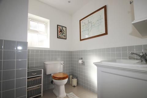 14 Goodmead Road, Orpington, BR6 0HX